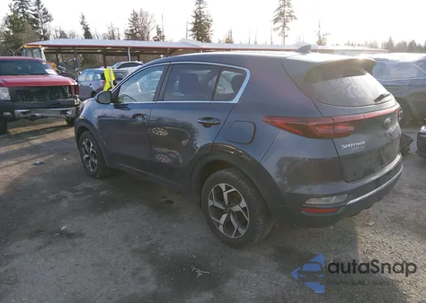 2020 Kia Sportage Lx z USA, uszkodzony, nr VIN KNDPMCACXL7681146